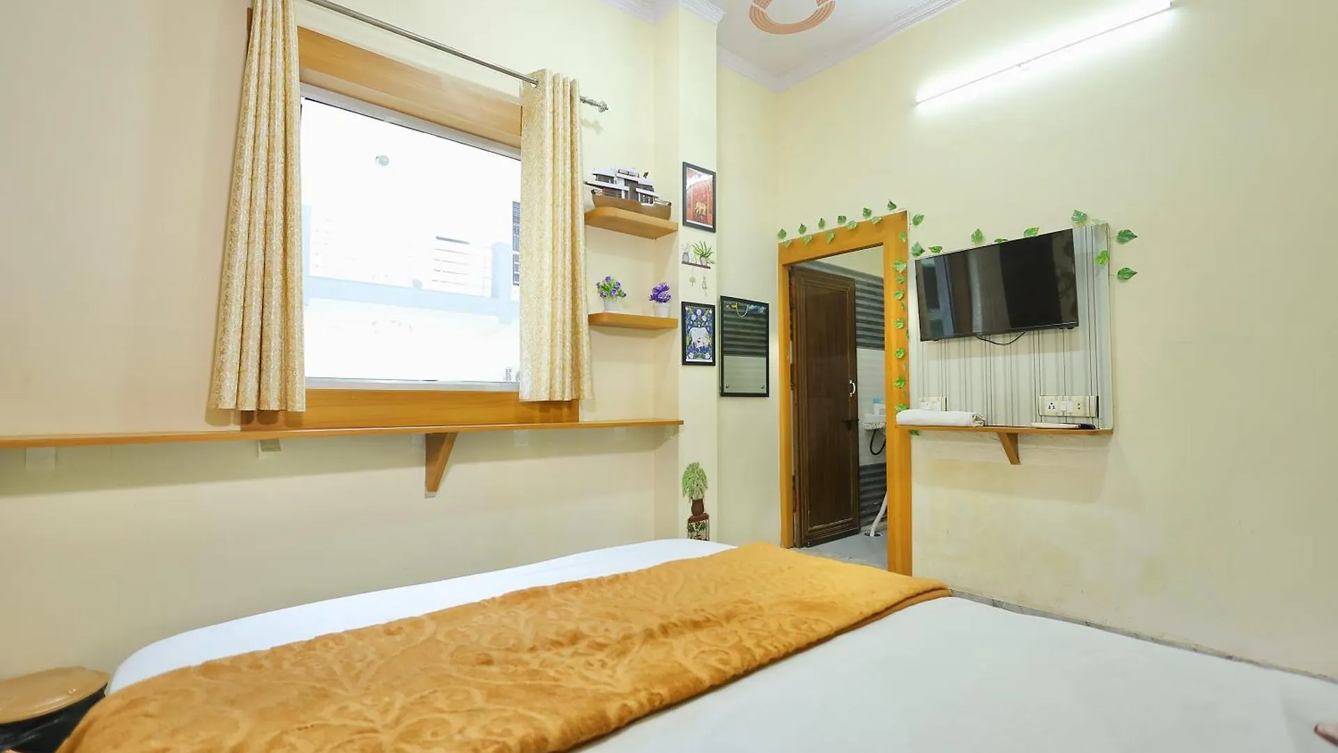 Sia Taj Hotel Nearest Taj Mahal Agra 3*, Agra (Uttar Pradesh)