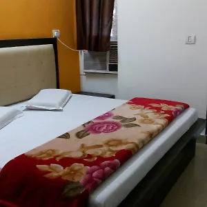 Hotel Sd International